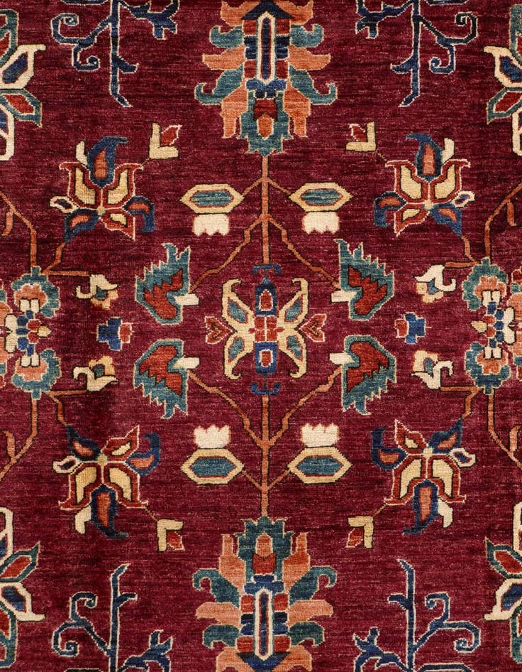 Detail image of 6' 9 x 9' 7 Hand Knotted Heriz Rug