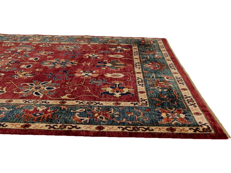 Detail image of 8' 6 x 11' 3 Hand Knotted Heriz Rug