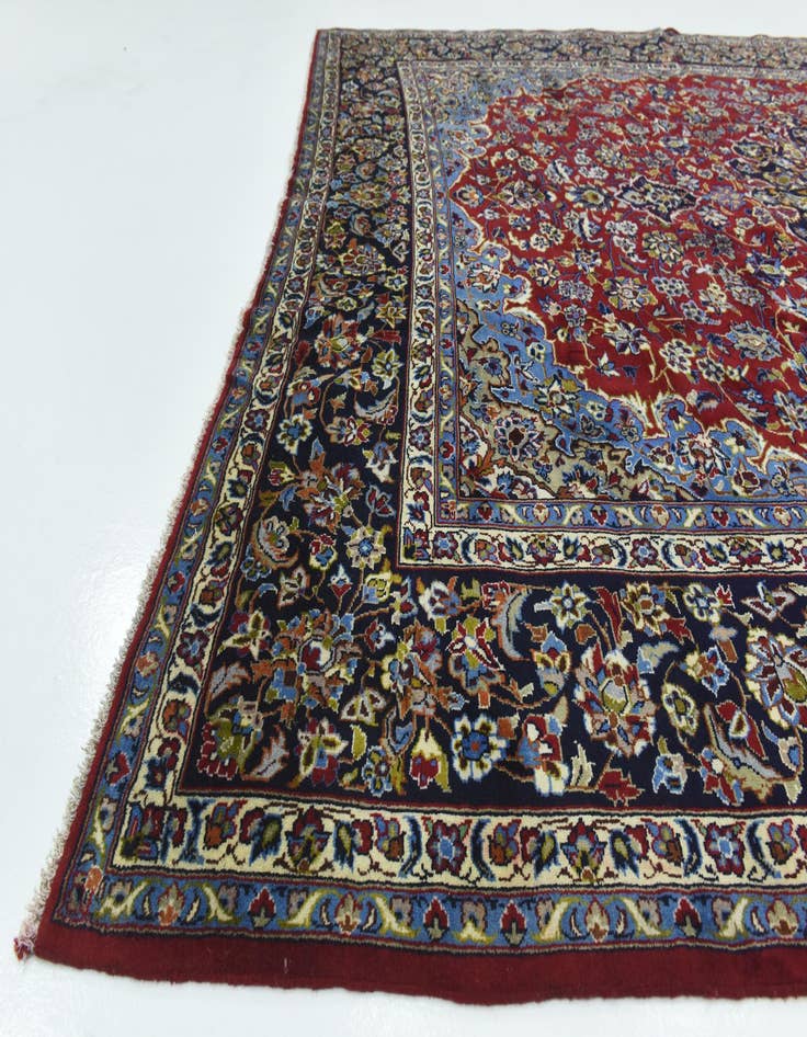 Detail image of 9' 9 x 13' Hand Knotted Isfahan Persian Wool Rug