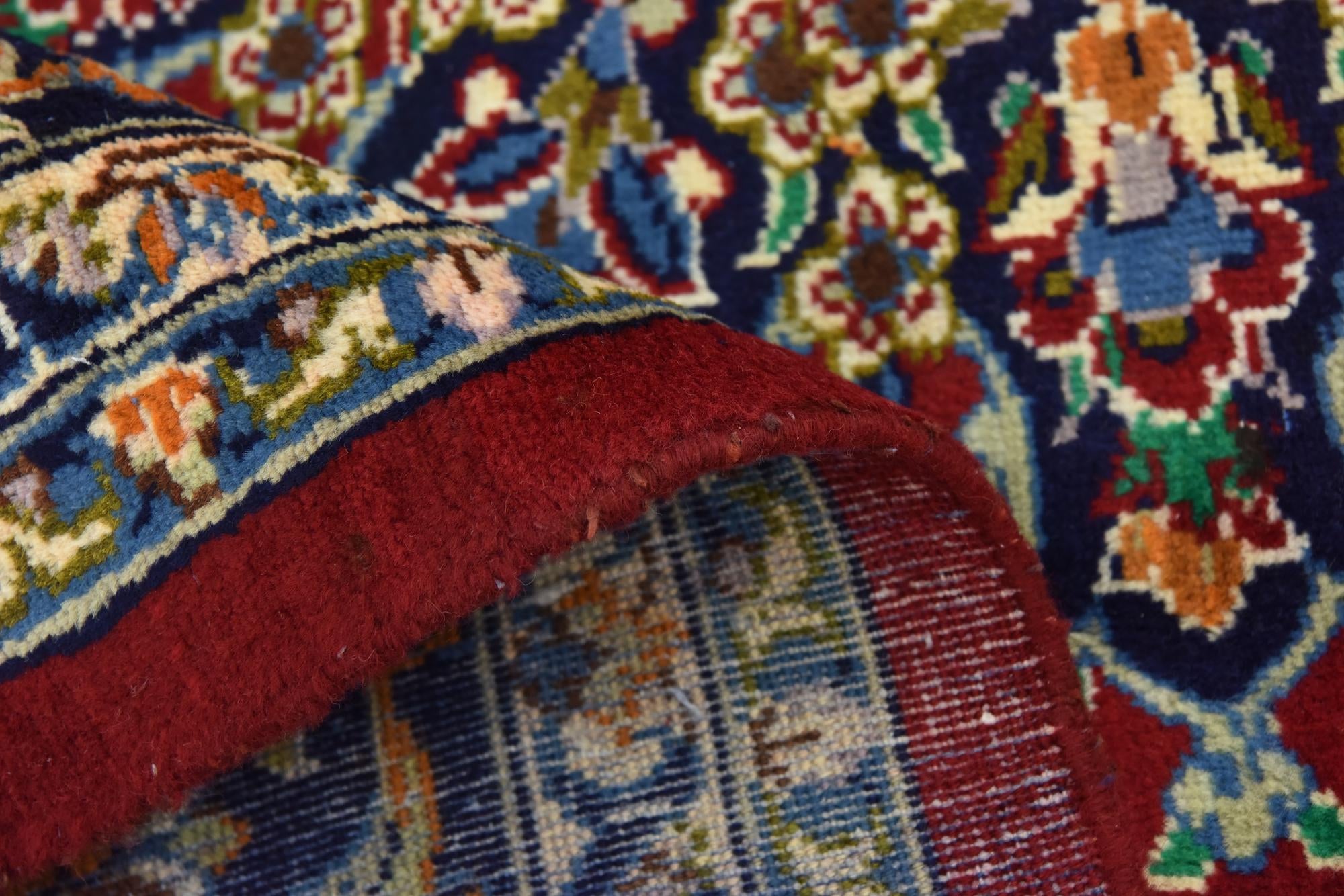 290cm x 385cm Hand Knotted Isfahan Persian Wool Rug