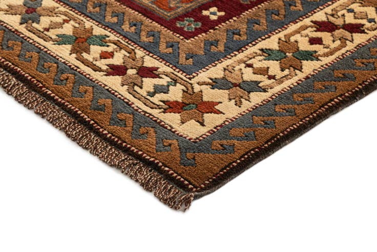 Detail image of 4' 8 x 7' 5 Hand Knotted Kars Wool Rug