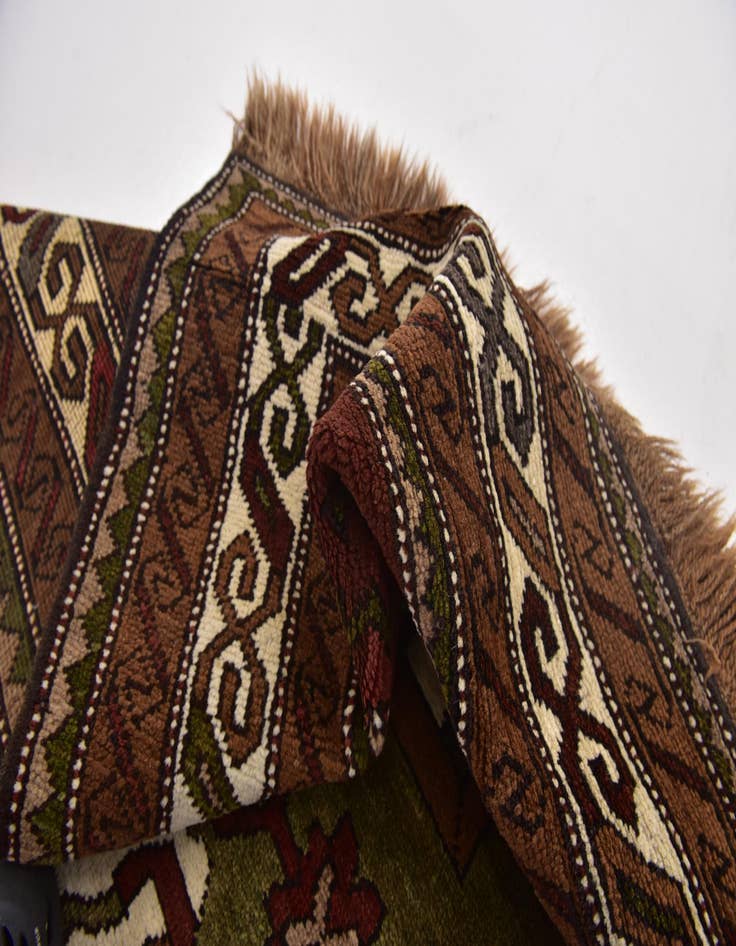 Detail image of 5' 10 x 9' 5 Hand Knotted Kars Wool Rug