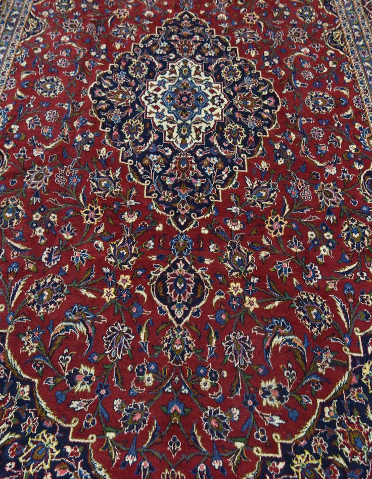 Detail image of 9' 9 x 13' 5 Hand Knotted Kashan Persian Wool Rug