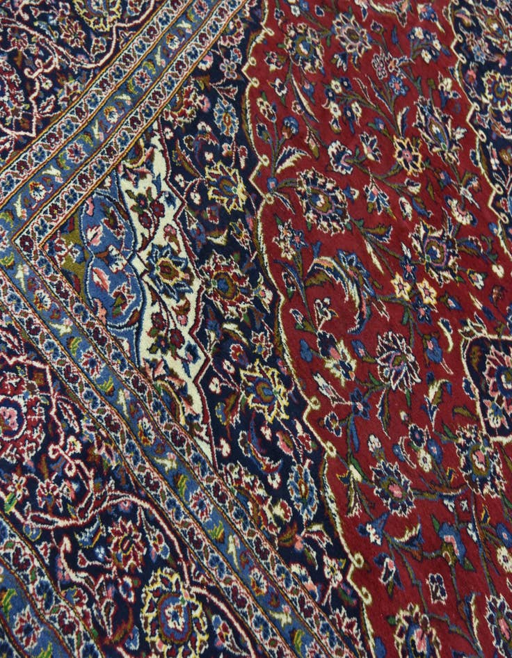 Detail image of 9' 9 x 13' 5 Hand Knotted Kashan Persian Wool Rug