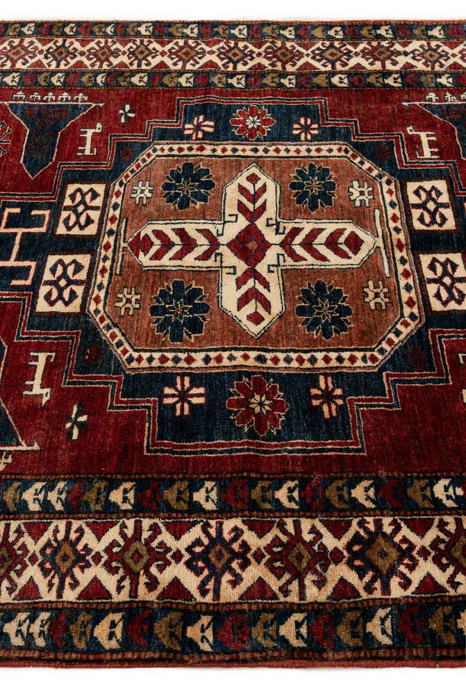 4' 11 x 6' 8 Hand Knotted Kazak Wool Rug