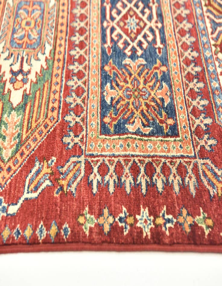 Detail image of 2' 10 x 4'  Hand Knotted Kazak Oriental Rug