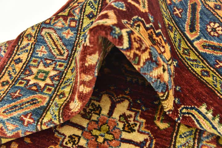 2' 8 x 4' 2 Hand Knotted Kazak Oriental Rug