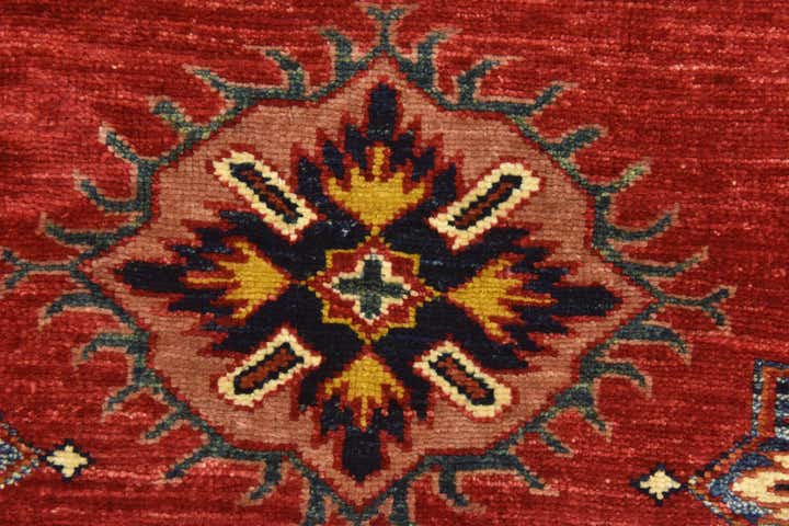 6' 1 x 8' 7 Hand Knotted Kazak Oriental Rug