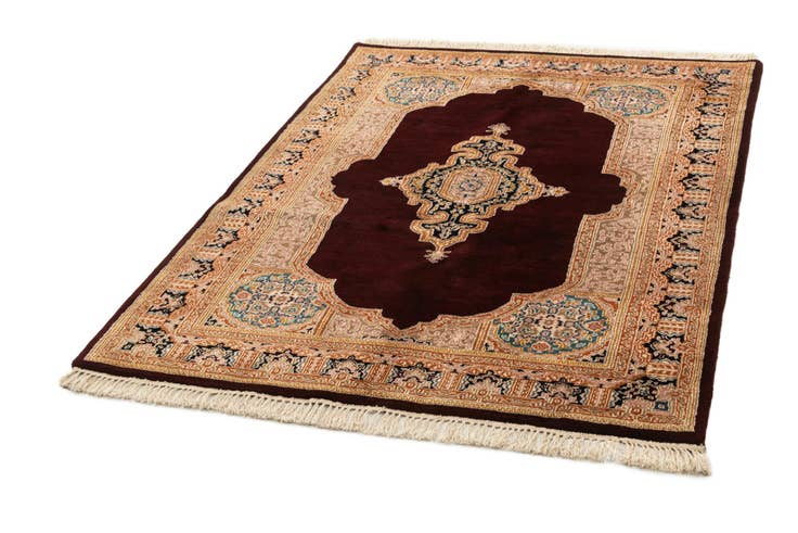 Detail image of 4' 7 x 6' 6 Hand Knotted Kerman Wool Rug