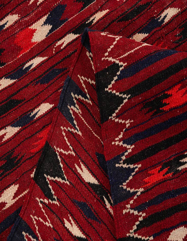 Detail image of 4' 3 x 6' 7  Hand Woven Kilim Fars Wool Rug