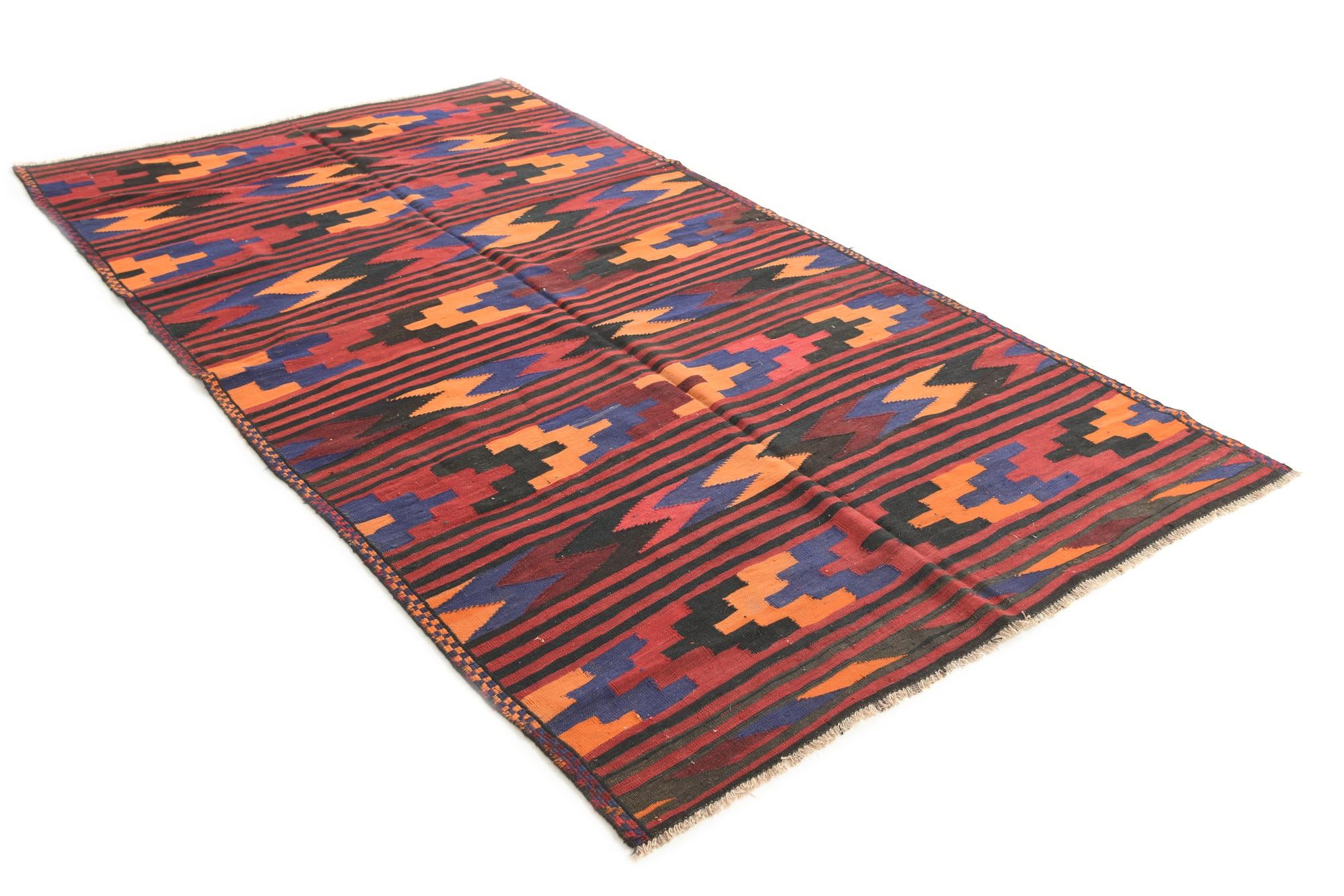5' 5 x 9' 9 Hand Woven Kilim Fars Wool Rug