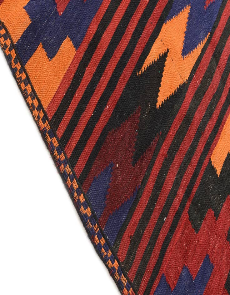 Detail image of 5' 5 x 9' 9  Hand Woven Kilim Fars Wool Rug