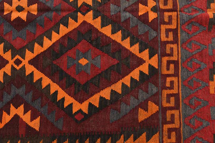 5' 7 x 8' 1 Hand Woven Kilim Fars Wool Rug