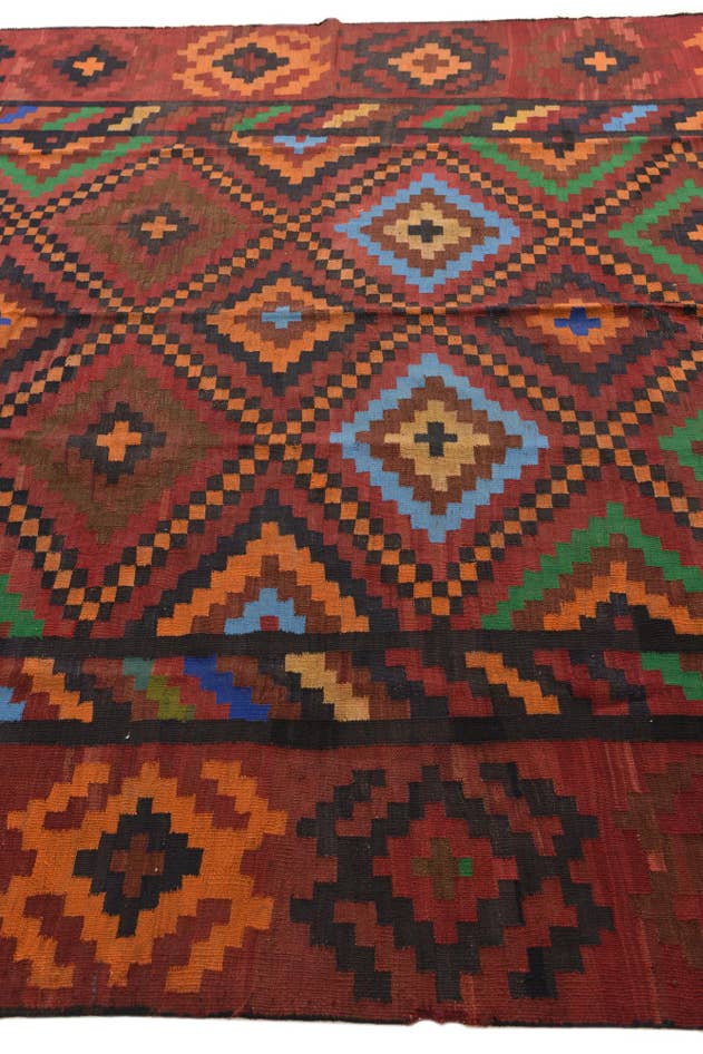 Detail image of 7' 8 x 12' 8 Hand Woven Kilim Fars Wool Rug