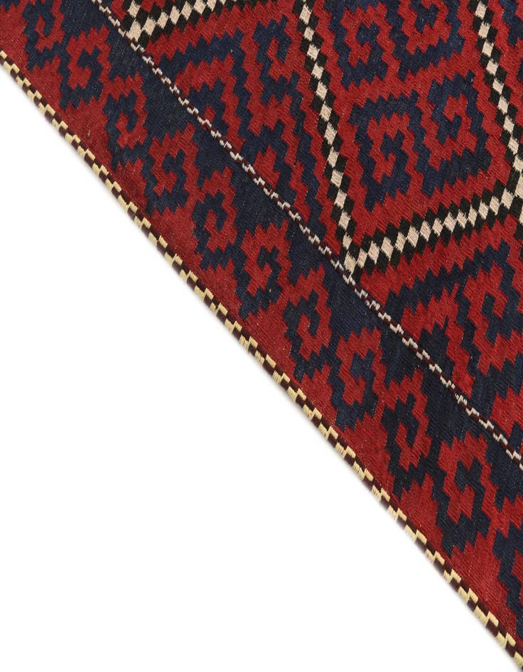 Detail image of 6' 9 x 10' 9  Hand Woven Kilim Fars Wool Rug