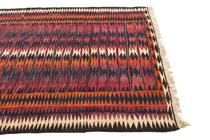 Detail image of 5' 2 x 9' Hand Woven Kilim Fars Wool Rug