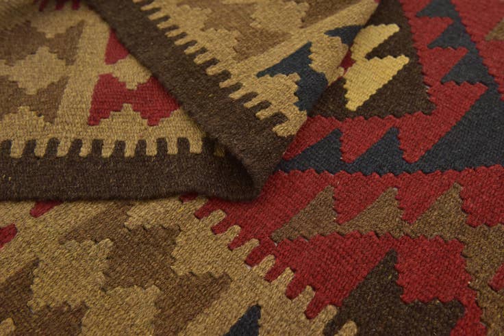 Detail image of 3' 4 x 6' 6 Hand Woven Kilim Maymana Wool Rug
