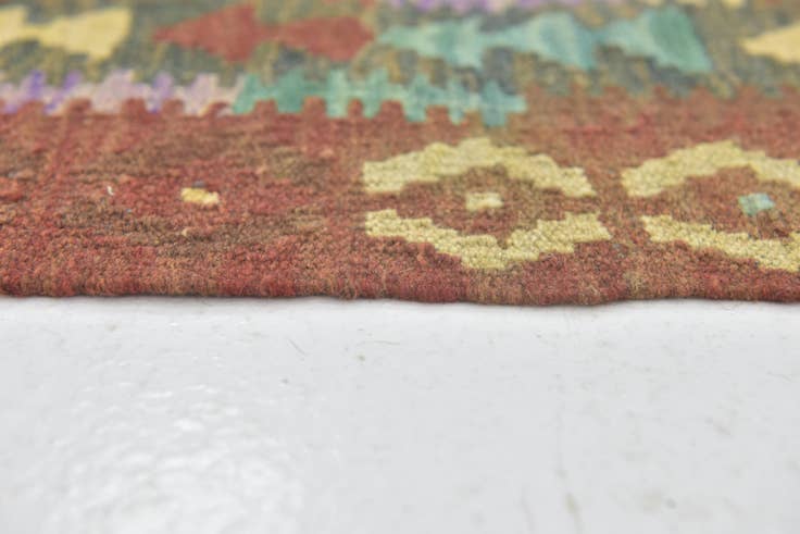 Detail image of 2' 7 x 4' Hand Woven Kilim Maymana Wool Rug