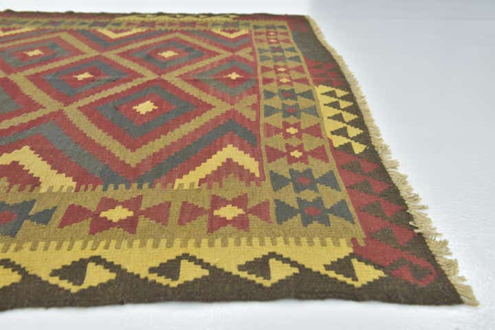 5' 4 x 7' 10 Hand Woven Kilim Maymana Wool Rug