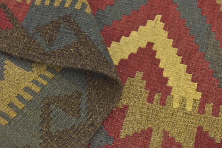Detail image of 5' 4 x 7' 10 Hand Woven Kilim Maymana Wool Rug