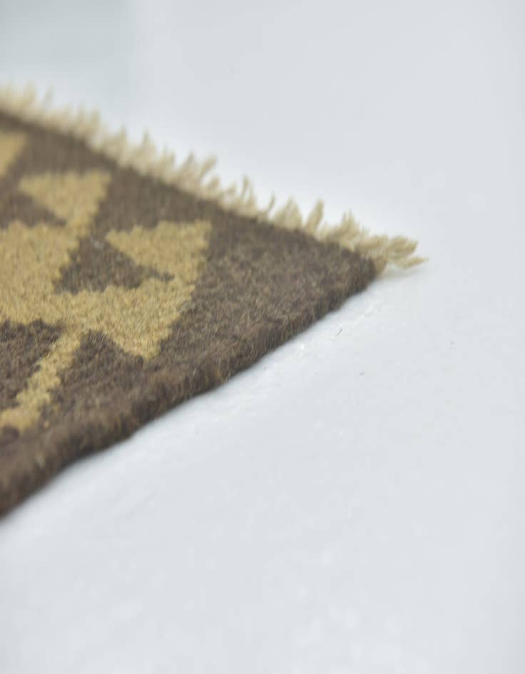 Detail image of 5' x 7' 9 Hand Woven Kilim Maymana Wool Rug