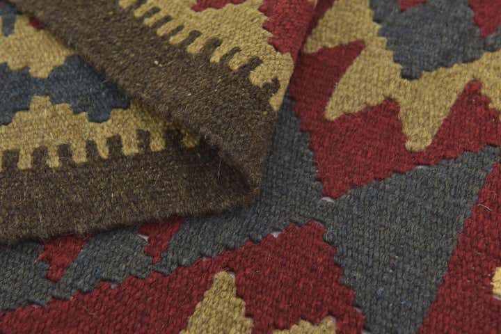 4' 10 x 8' 4 Hand Woven Kilim Maymana Wool Rug