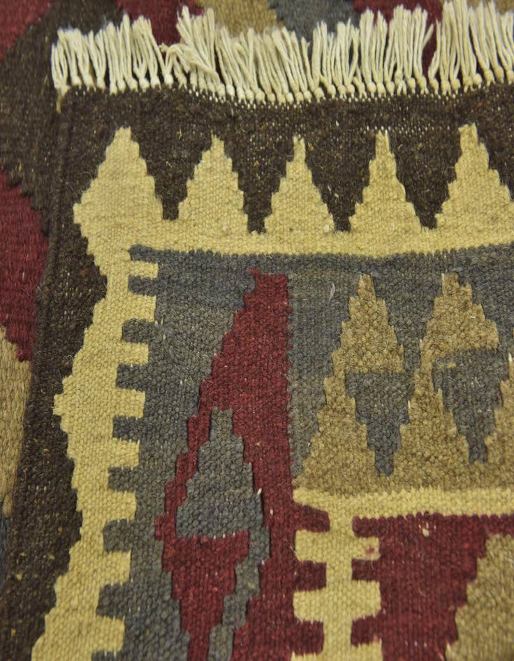 Detail image of 5' 4 x 8' 4  Hand Woven Kilim Maymana Wool Rug