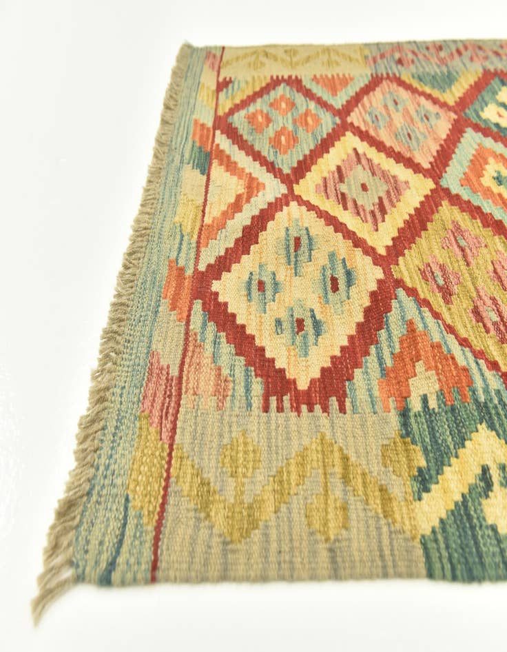 Detail image of 2' 8 x 4' 4  Hand Woven Kilim Maymana Wool Rug