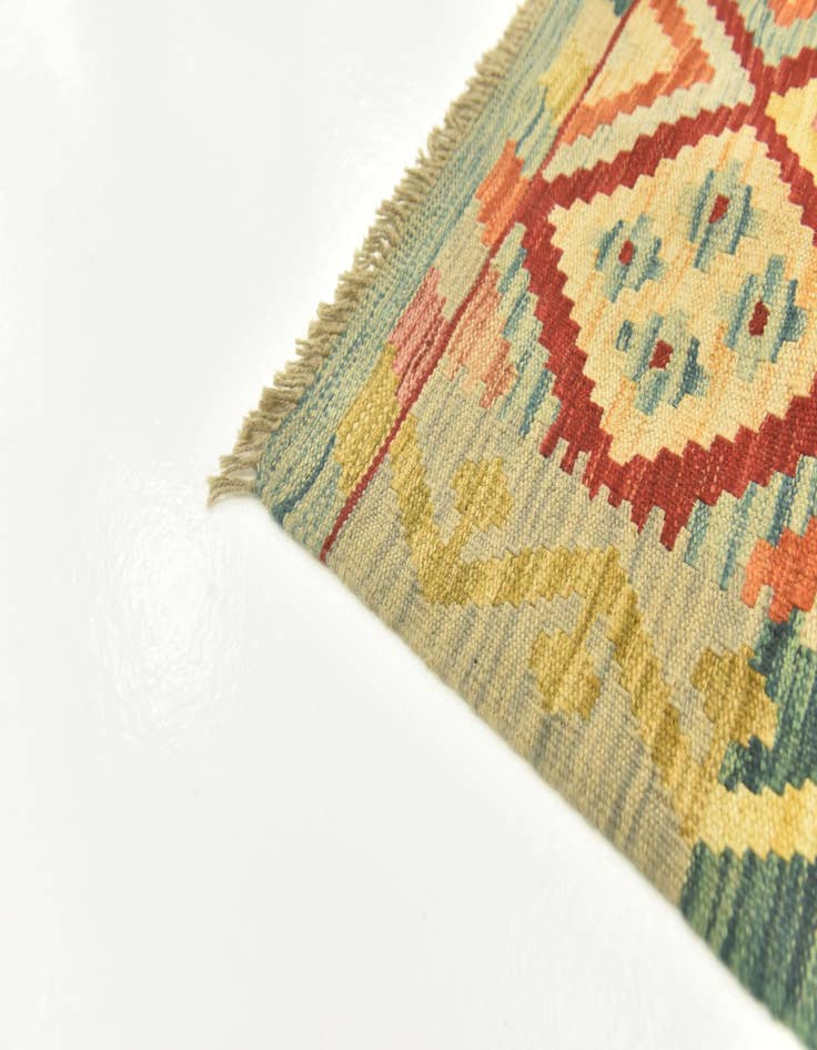 Detail image of 2' 8 x 4' 4  Hand Woven Kilim Maymana Wool Rug