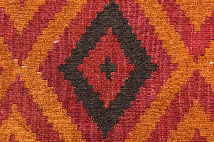 5' 4 x 7' 10 Hand Woven Kilim Maymana Wool Rug