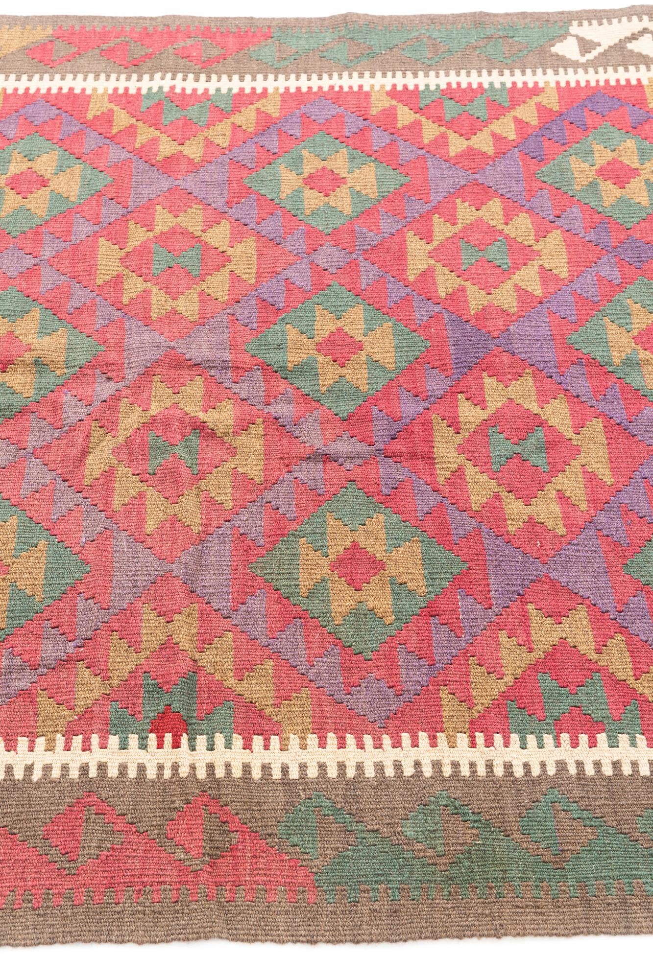 4' 9 x 8' 4 Hand Woven Kilim Maymana Wool Rug
