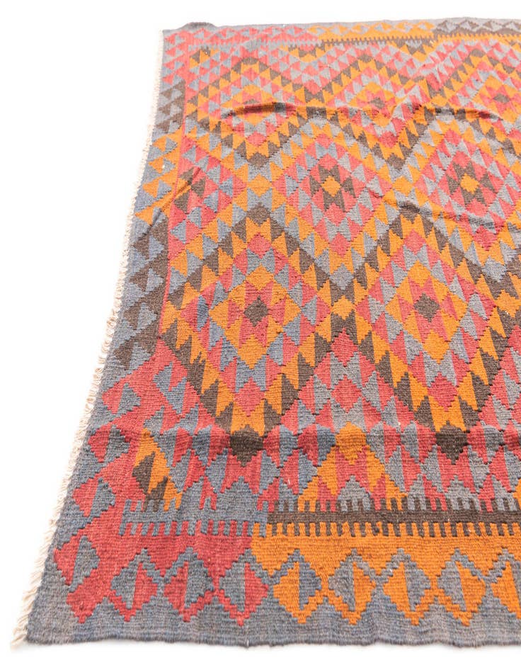 Detail image of 5' 7 x 8'  Hand Woven Kilim Maymana Wool Rug
