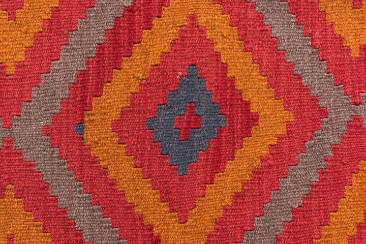 5' 4 x 7' 6 Hand Woven Kilim Maymana Wool Rug