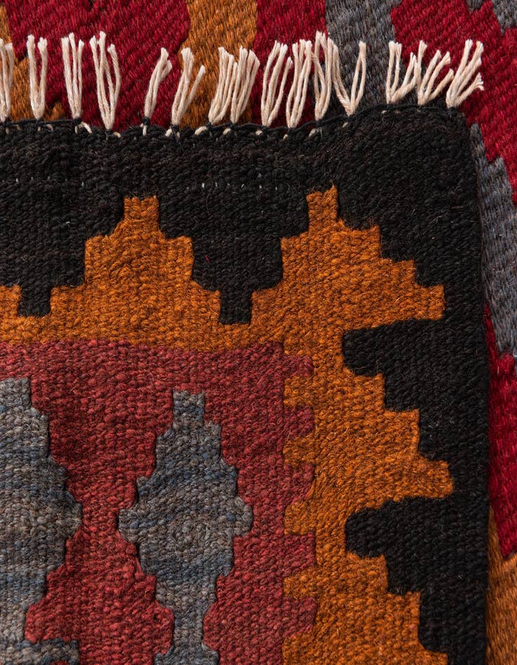 Detail image of 4' 9 x 8' 2  Hand Woven Kilim Maymana Wool Rug