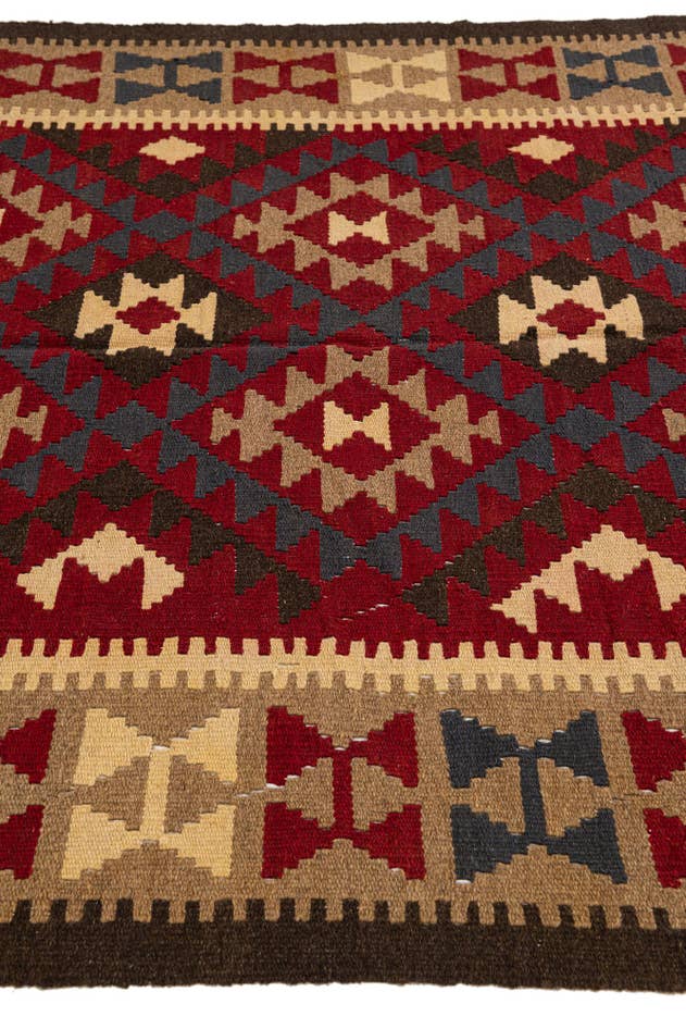 Detail image of 5' 2 x 8' Hand Woven Kilim Maymana Wool Rug