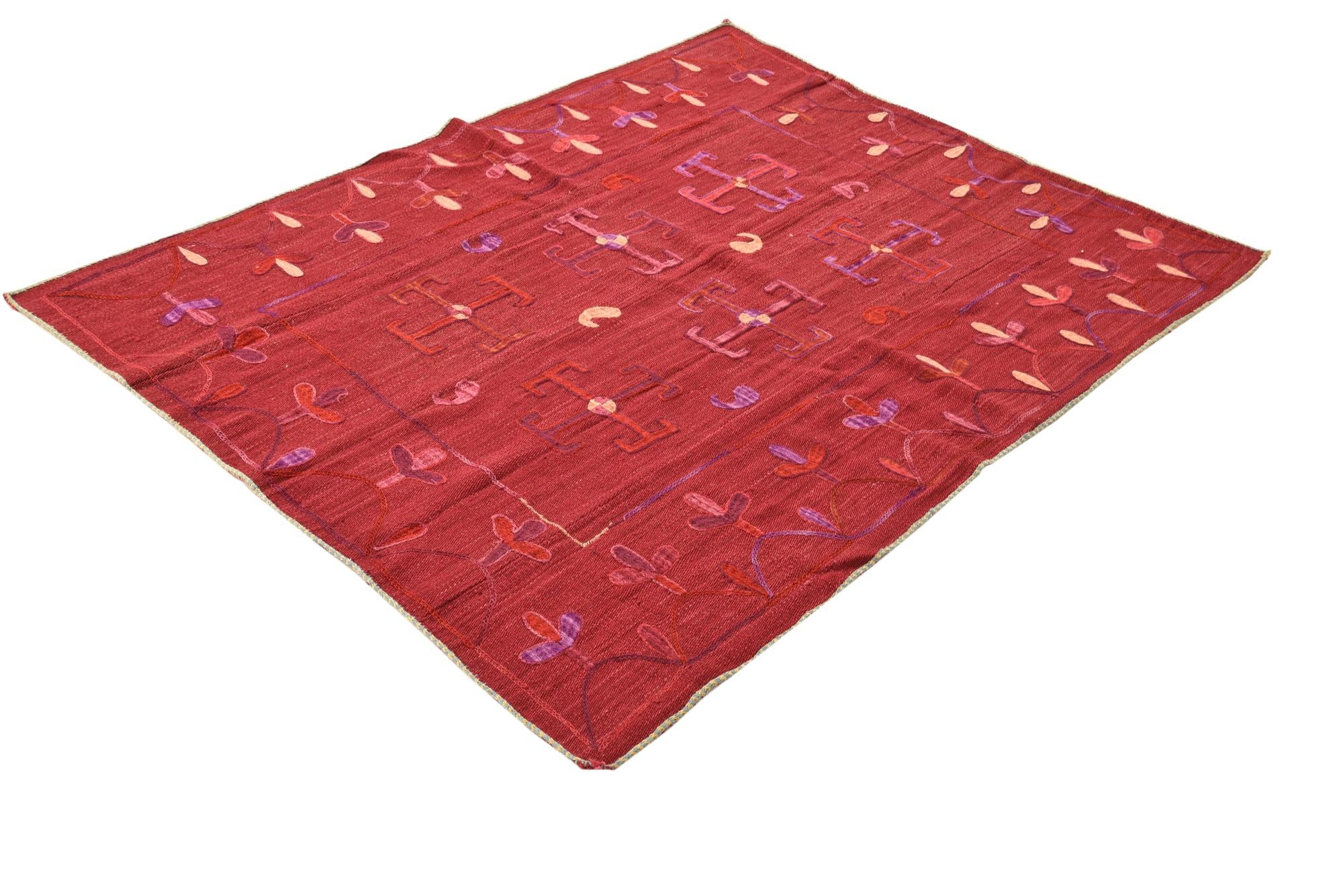 4' 7 x 5' 10 Hand Woven Kilim Suzani Wool Rug