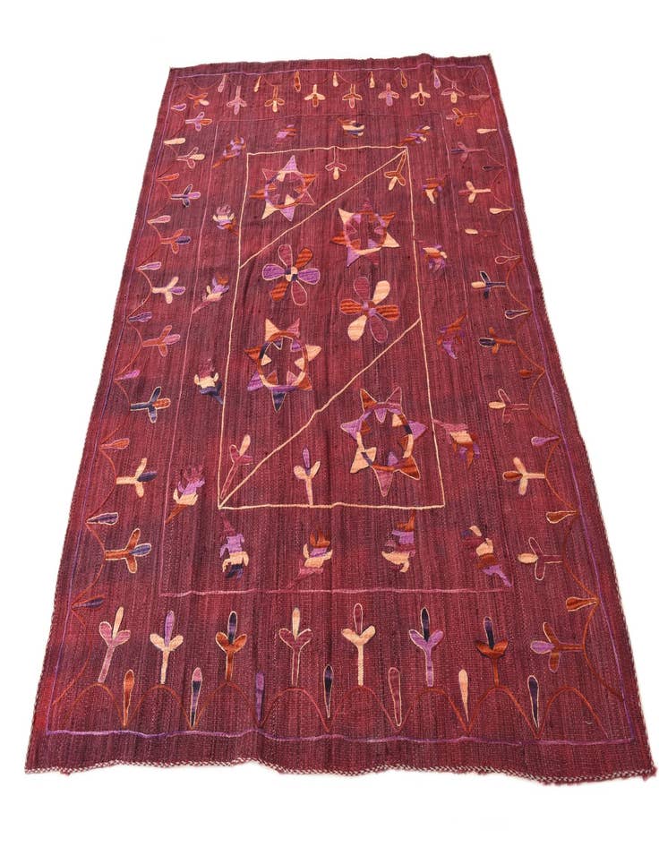 Detail image of 5' 10 x 7'  Hand Woven Kilim Suzani Wool Rug