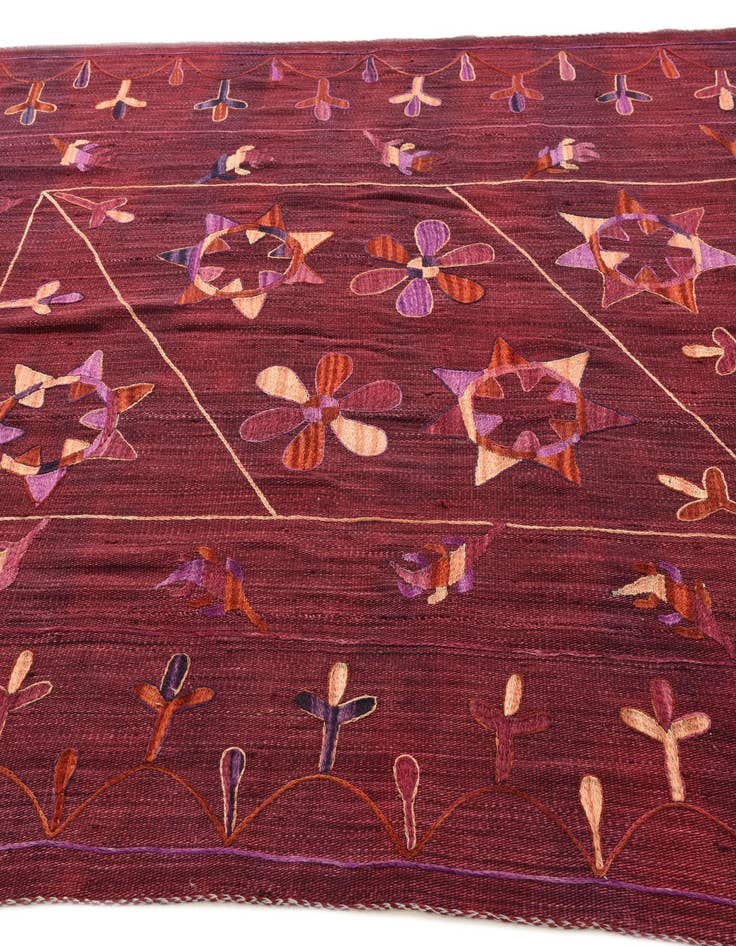 Detail image of 5' 10 x 7'  Hand Woven Kilim Suzani Wool Rug