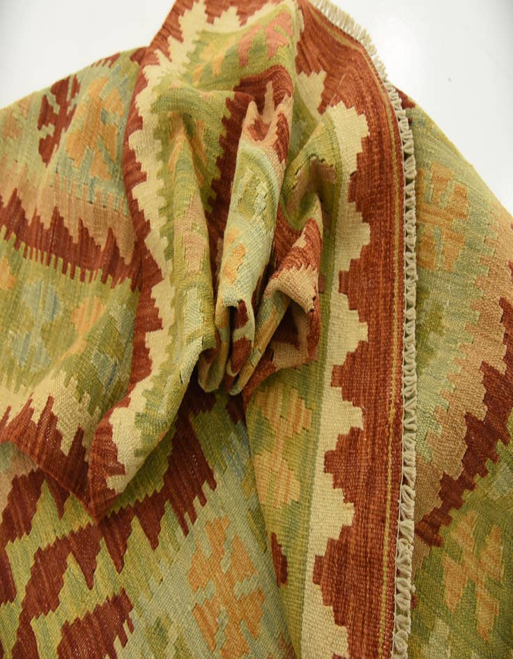 Detail image of 3' 6 x 6' 3  Hand Woven Kilim Waziri Wool Rug