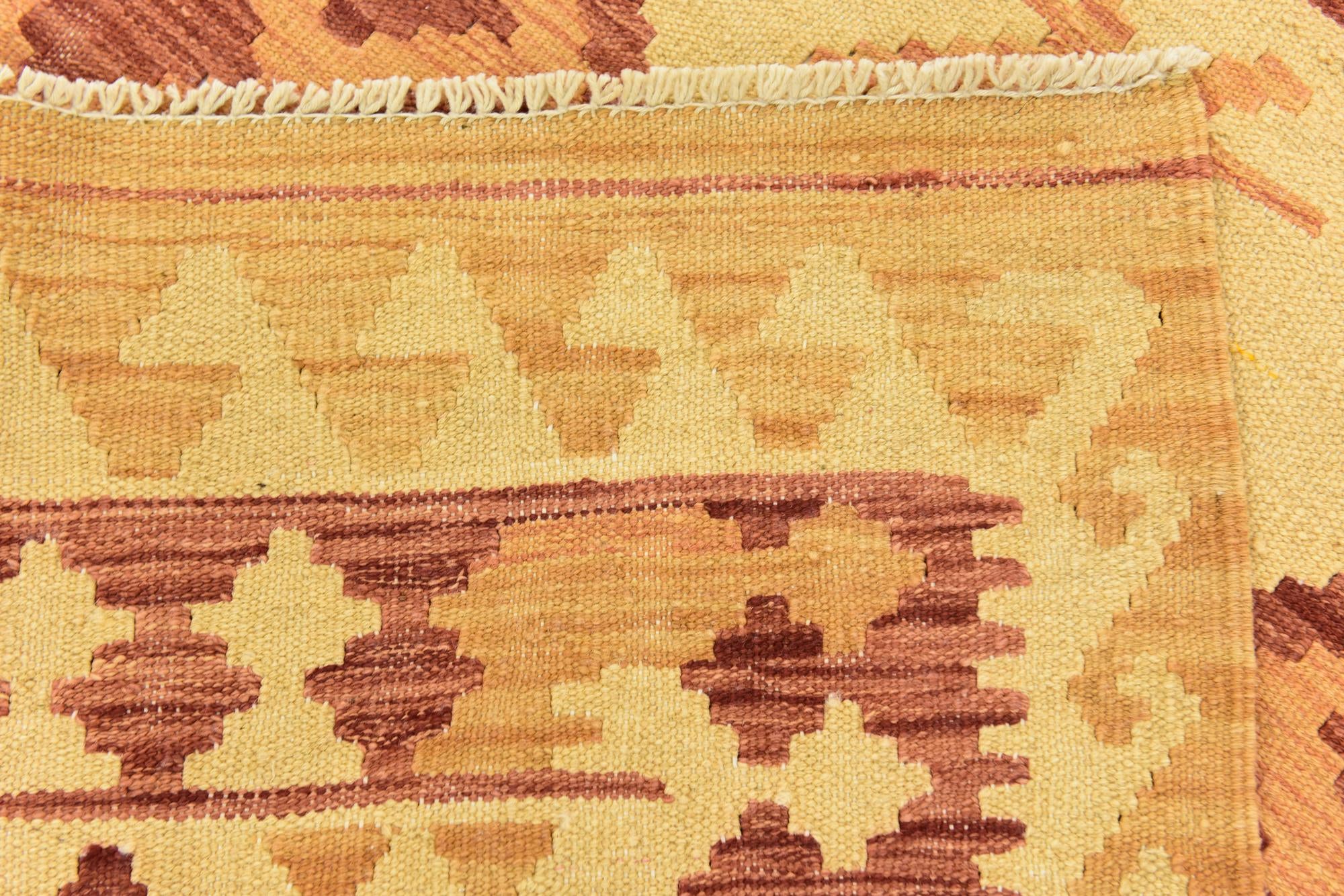4' 9 x 6' 9 Hand Woven Kilim Waziri Wool Rug