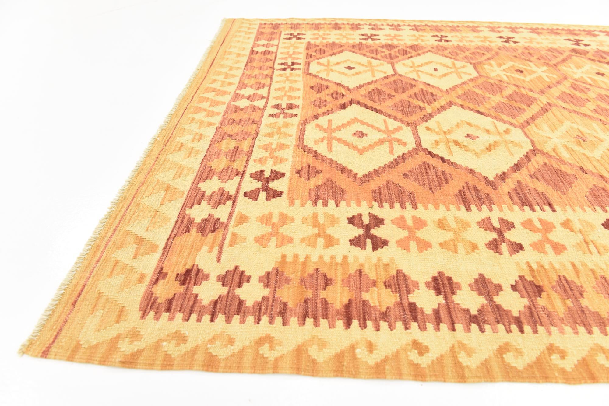 4' 9 x 6' 9 Hand Woven Kilim Waziri Wool Rug
