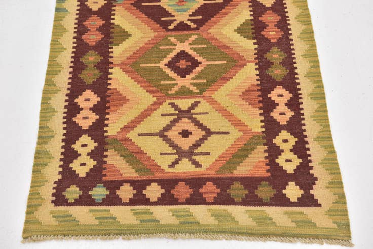 Detail image of 2' 7 x 4' 3 Hand Woven Kilim Waziri Wool Rug
