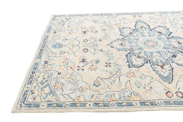 Detail image of 5' 1 x 8' Luna Rug