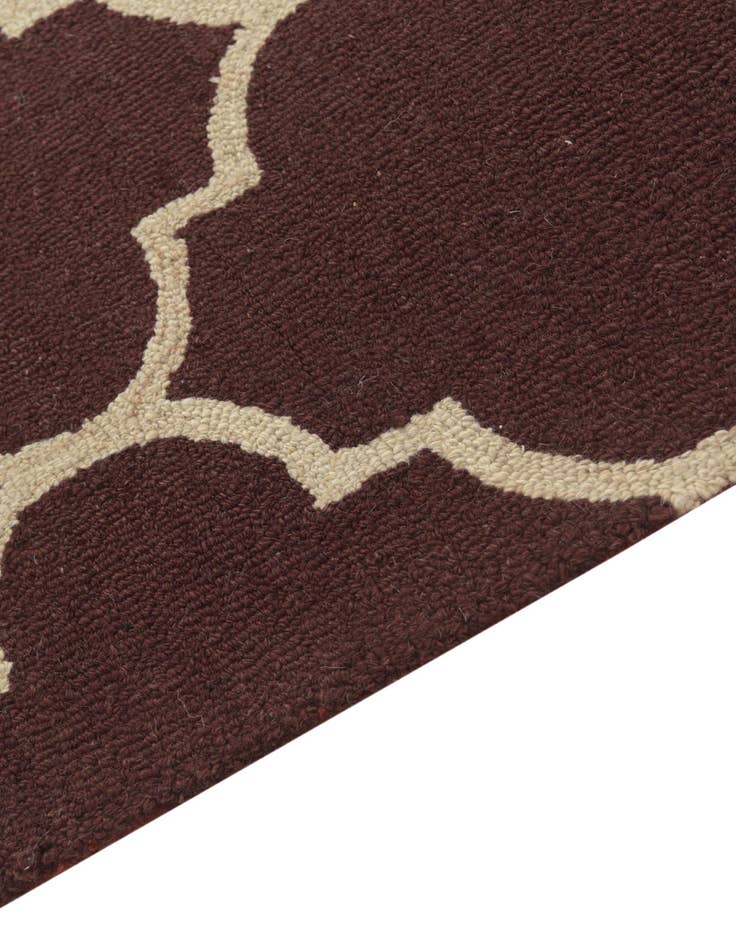 Detail image of 5' 1 x 8' Luna Wool Rug