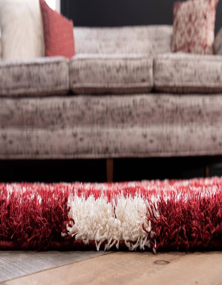 Detail image of 10' x 13' Luxe Trellis Shag Rug