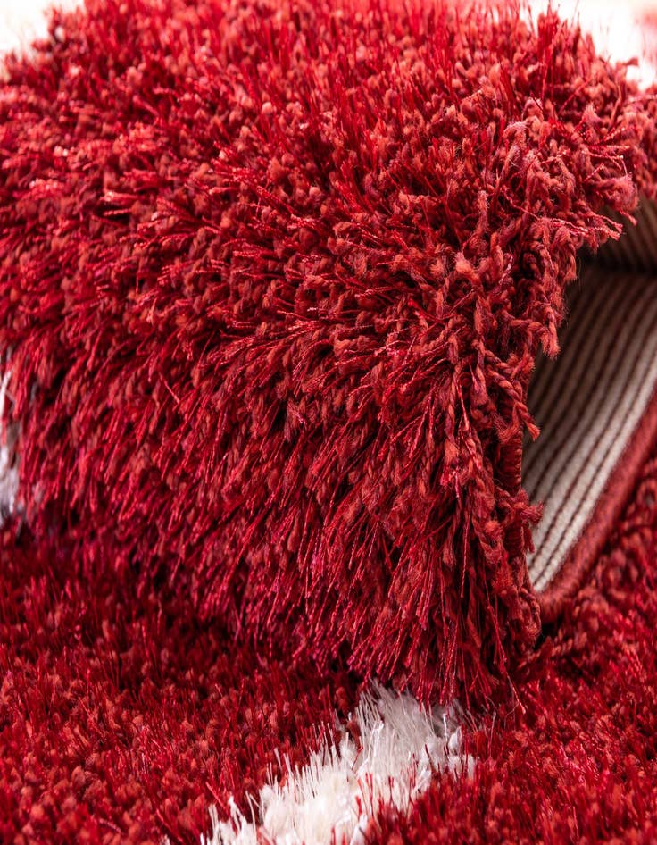 Detail image of 10' x 13' Luxury Trellis Shag Rug