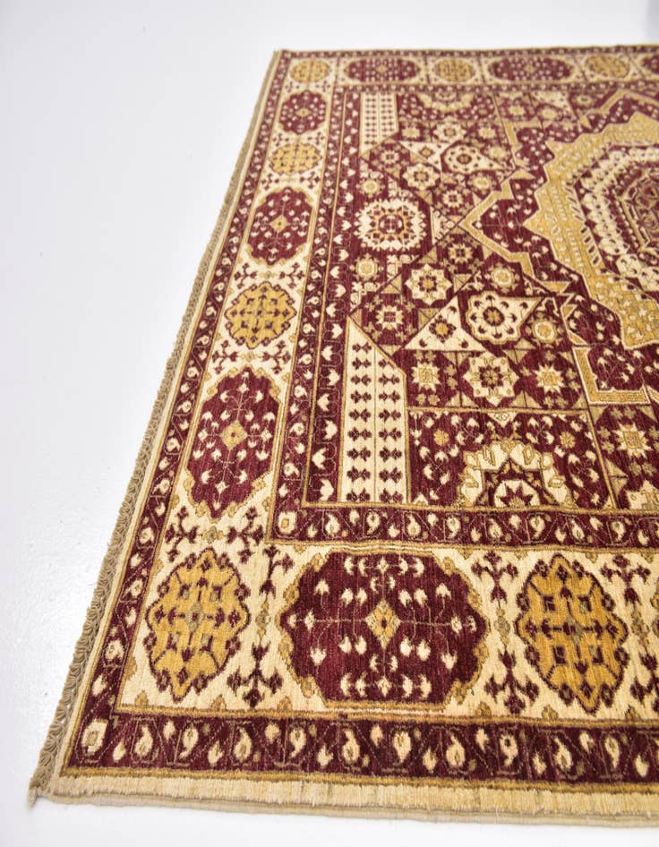 Detail image of 6' x 8' 3  Hand Knotted Mamluk Ziegler Rug