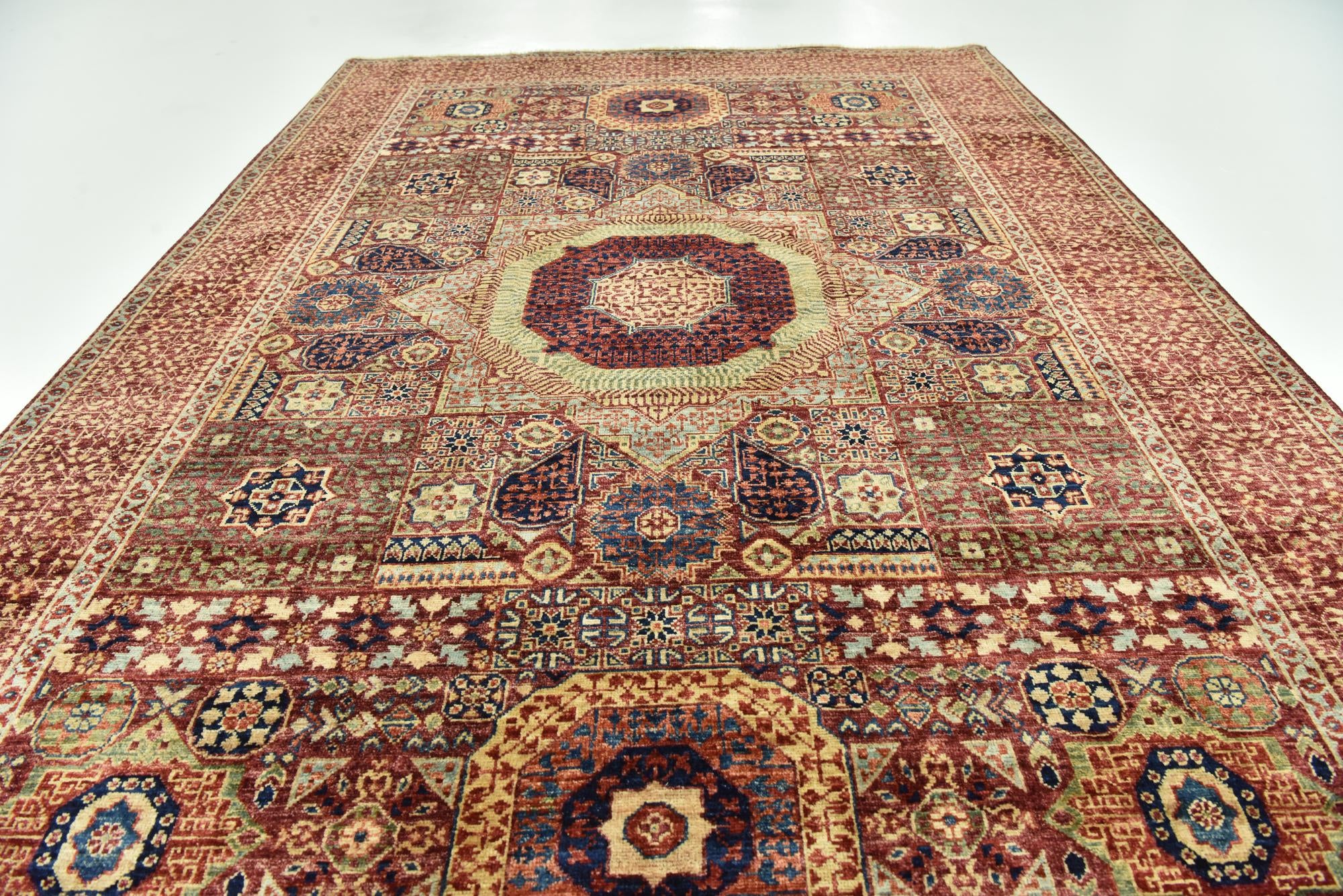 5' 11 x 8' 11 Hand Knotted Mamluk Ziegler Rug