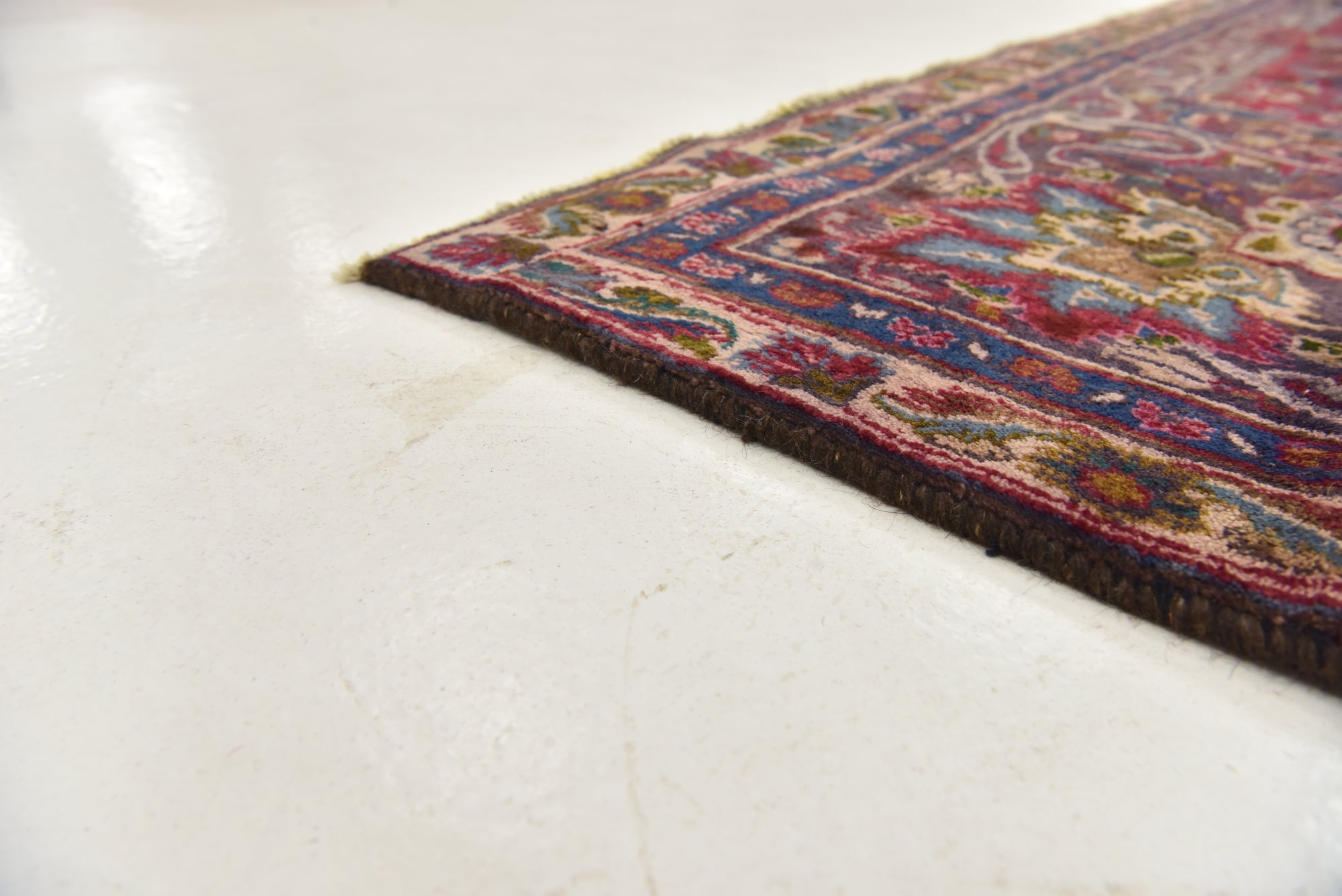 7' 6 x 10' 4 Hand Knotted Mashad Persian Wool Rug
