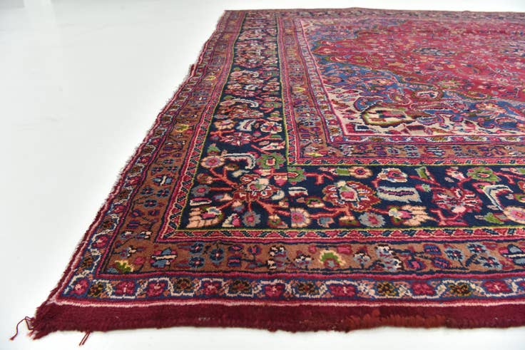 Detail image of 9' 8 x 12' 8 Hand Knotted Mashad Persian Wool Rug